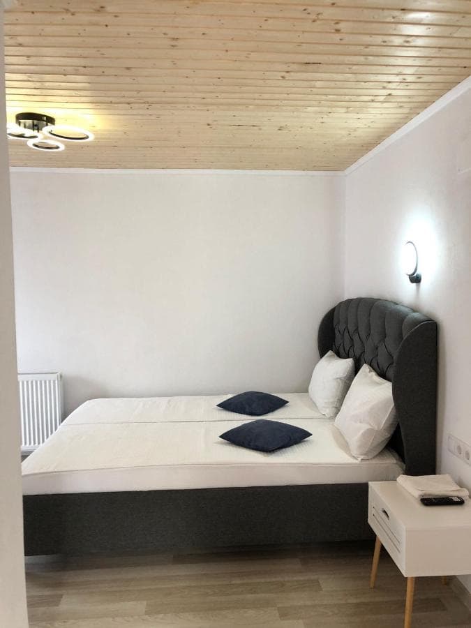 Bedrooms 3, 4 and 5