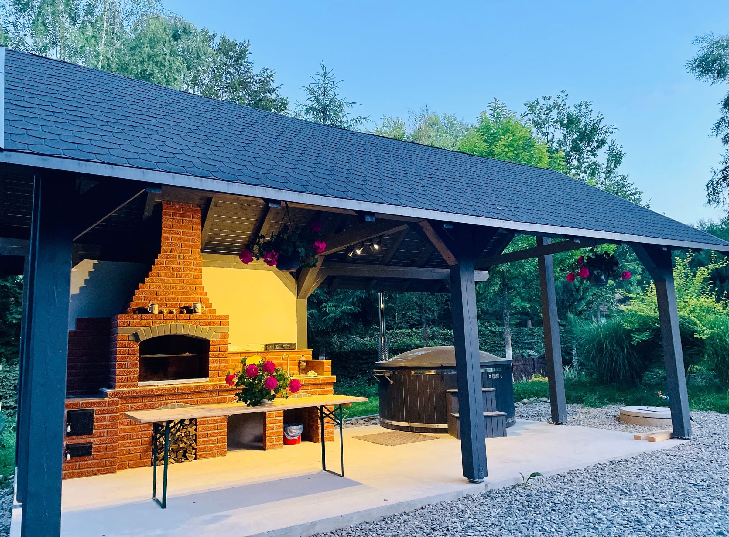 Evenings in the pavilion